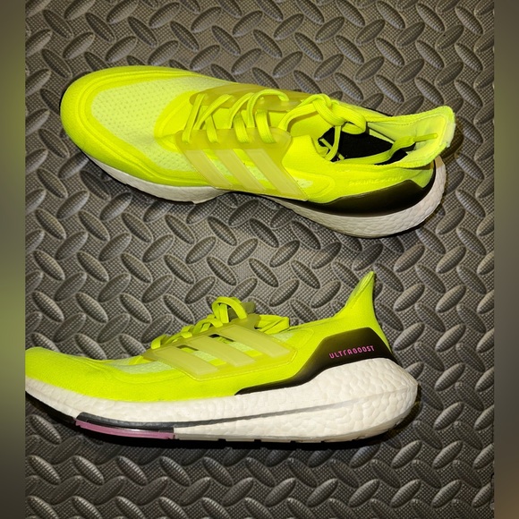 adidas UltraBOOST 21 Solar Yellow Men's 10.5 - www.ice4pros.com.br